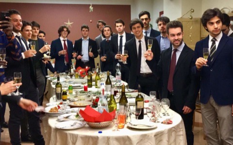 9201C180-BB5C-4A54-AC38-E9A1F7B6FE2D